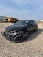 2023 Nissan Altima SV FWD - Exterior Front Left Corner Image